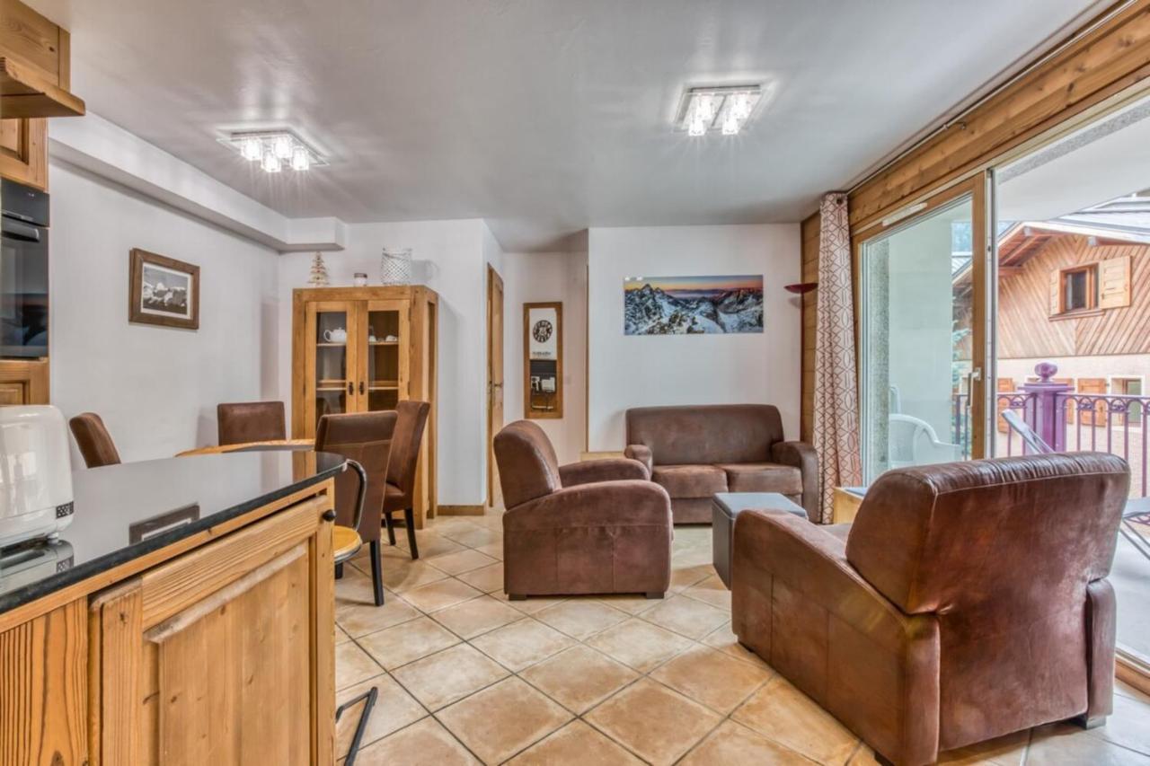 Villa Vallet- Newly Renovated 2 Bedroom Nestled Just Off The Main Street 샤모니 외부 사진